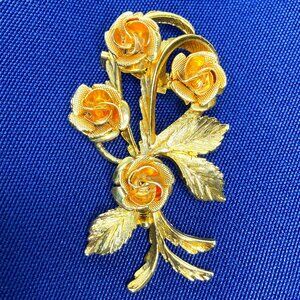 Signed Coro Brooch Gold Tone Bouquet Roses
